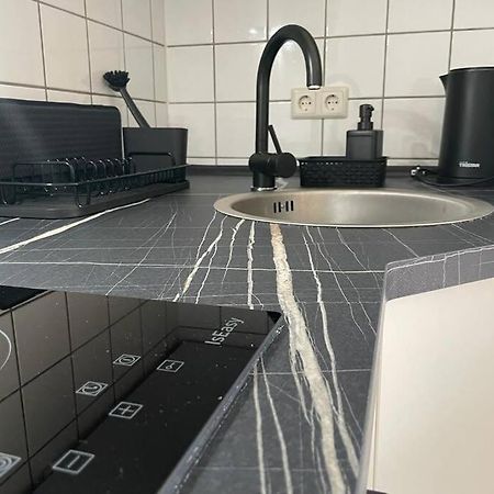Modernes Apartment In شيمنيتز المظهر الخارجي الصورة