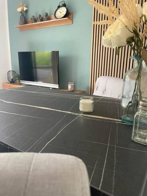 Modernes Apartment In شيمنيتز المظهر الخارجي الصورة
