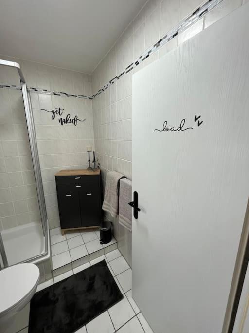 Modernes Apartment In شيمنيتز المظهر الخارجي الصورة